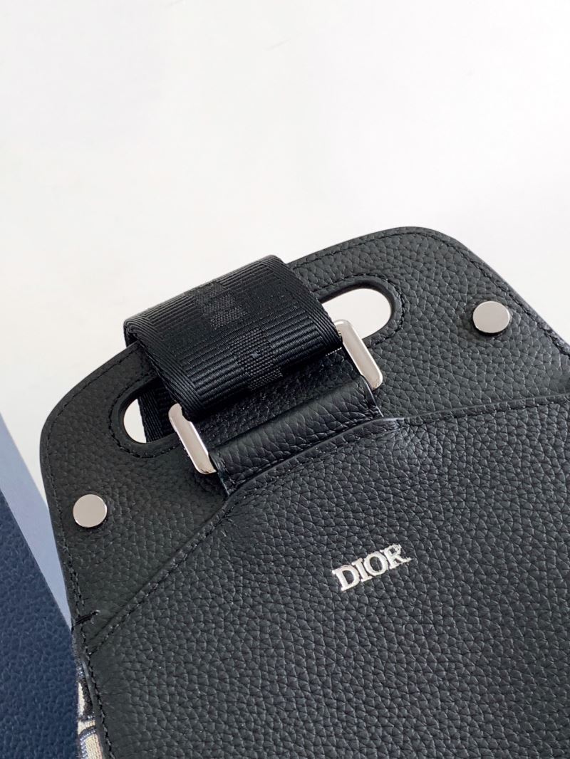 chr1st1an D10r waist chest packs